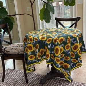 Saparna Square Tablecloth Cotton Sunflowers 50”x52” NWOT